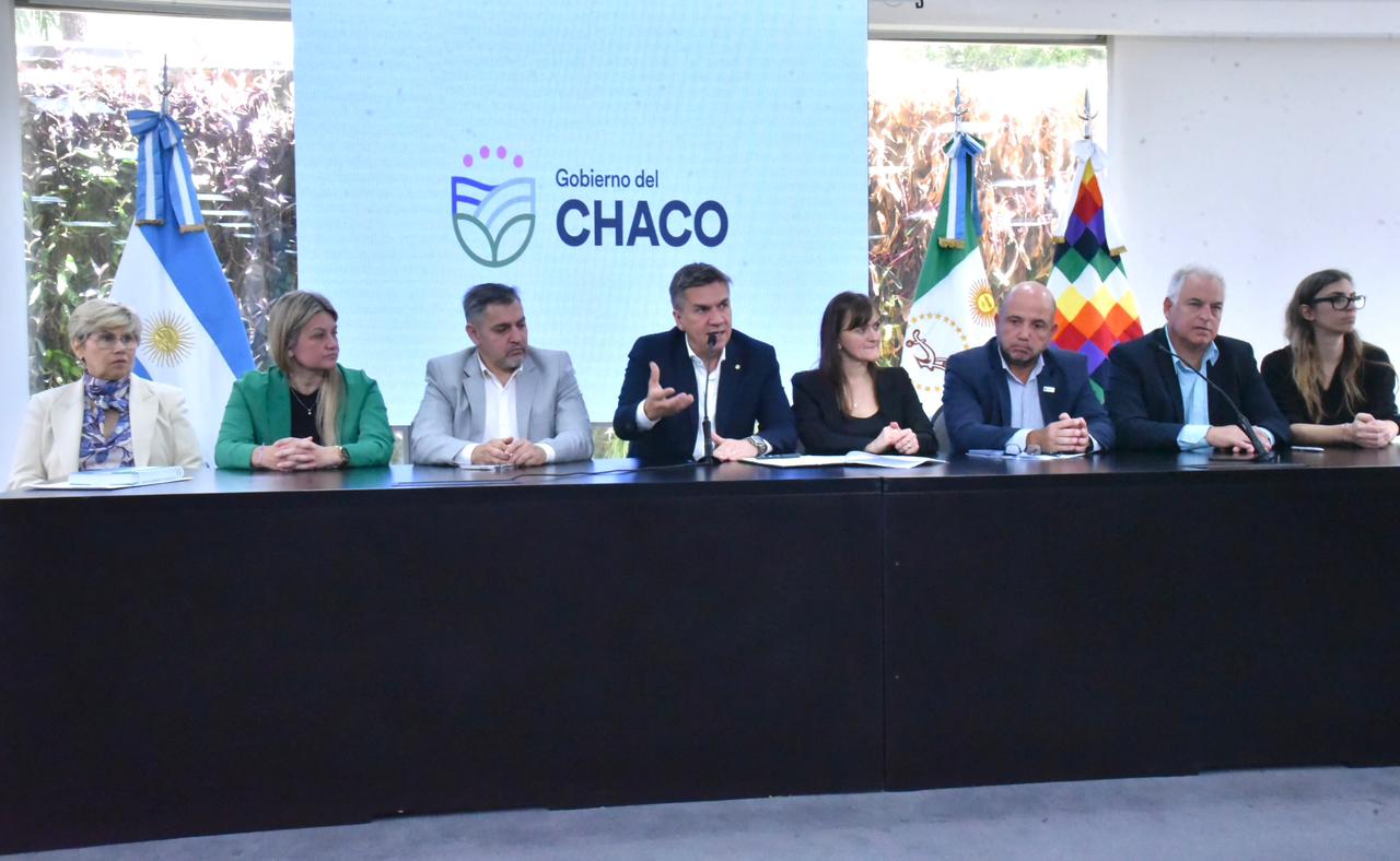 El gobernador Zdero presentó una línea de crédito para empresas constructoras, a fin de terminar las obras públicas en la provincia