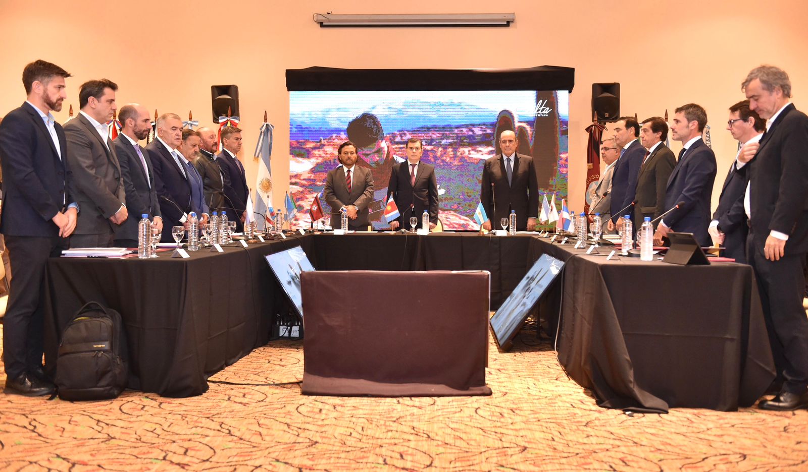 Leandro Zdero participó de la 19º Asamblea de Gobernadores del Norte Grande en Salta