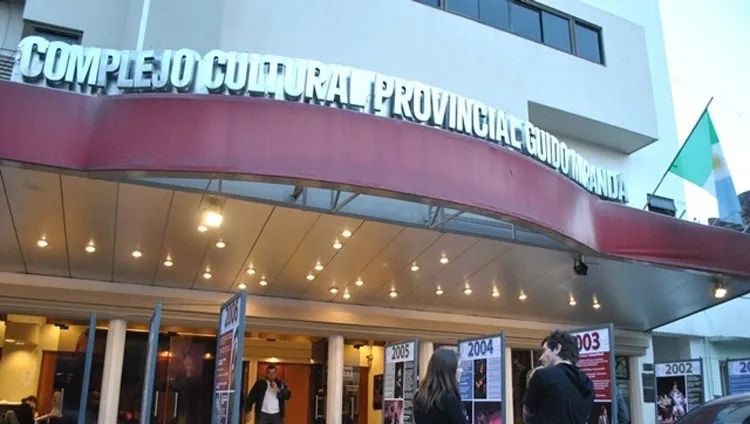 Con un cine debate sobre la trata de personas concluyen las actividades por el Mes de la Mujer