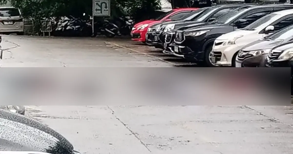 Yakarta: Cuatro miembros de una familia caen del piso 21 de un edificio de apartamentos.