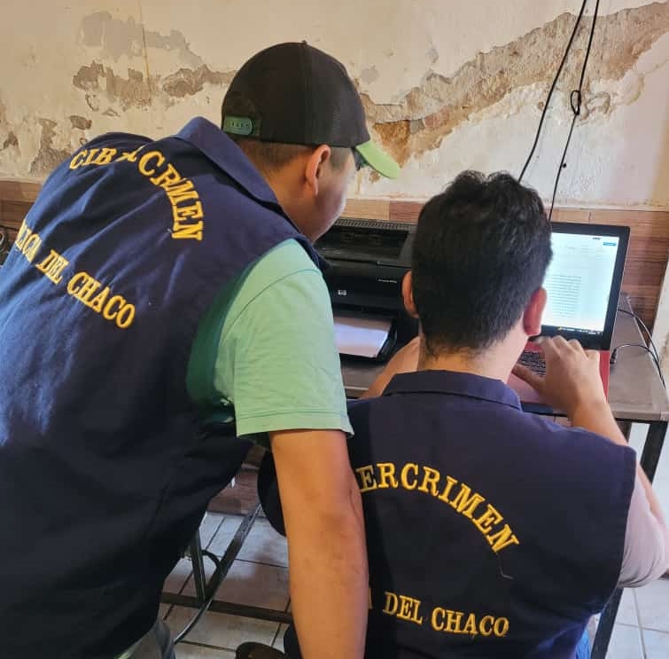 Hostigamiento digital: Quiso chantajearla con fotos y videos íntimos y terminó detenido