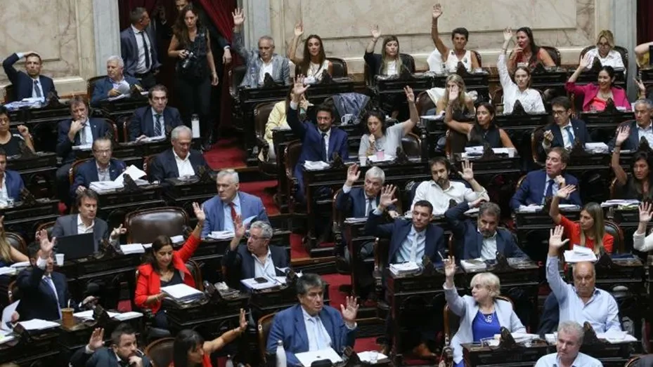 El Gobierno enviará hoy el borrador de la Ley Bases: el piso de Ganancias será de $1,8 millones