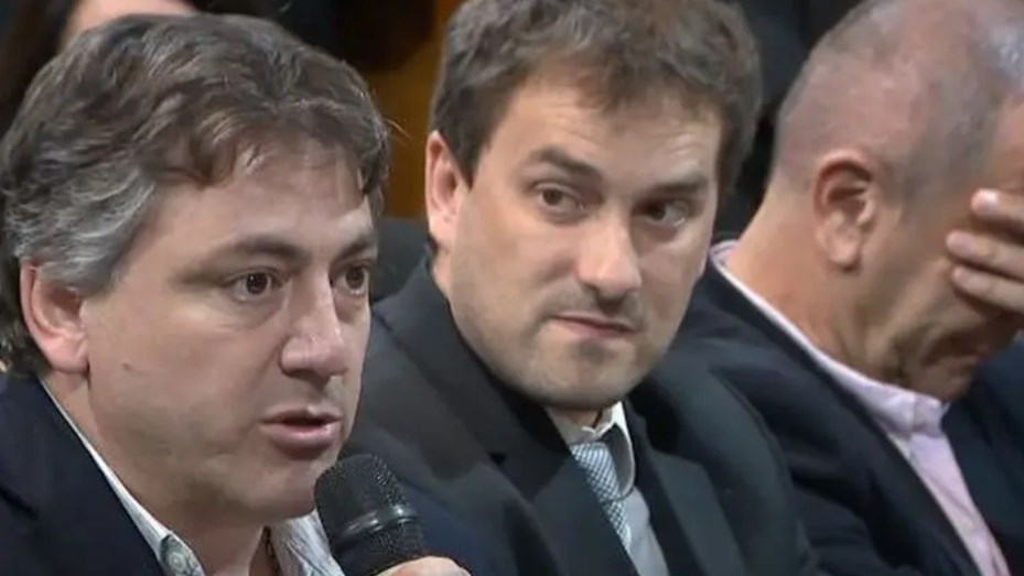 «Vino el príncipe, les hizo el amor y los despertó a todos»: la polémica metáfora de un senador mileísta