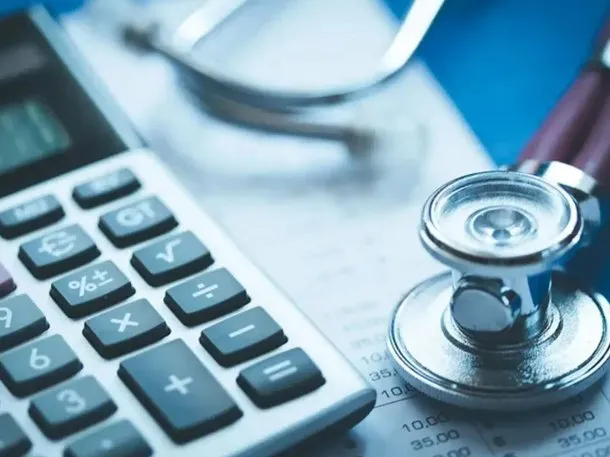 El Gobierno propuso que las prepagas devuelvan lo cobrado de más en 7 cuotas desde junio