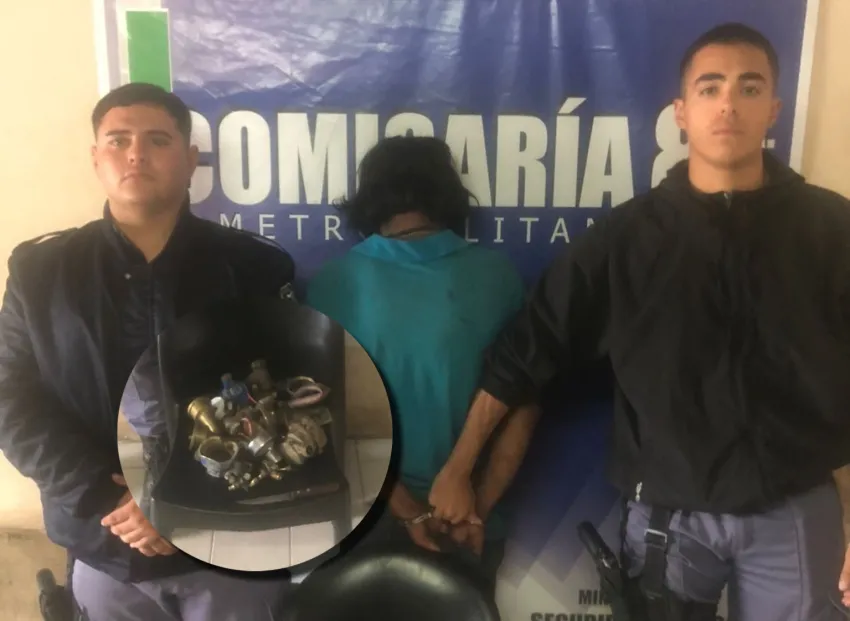 Lo arrestaron con medidores de agua y llaves de paso en su poder