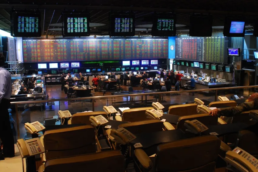 Los mercados festejan la continuidad del superávit fiscal