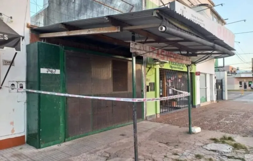 Apuñalaron a un verdulero de 80 años cuando intentó defender a una cliente durante un robo