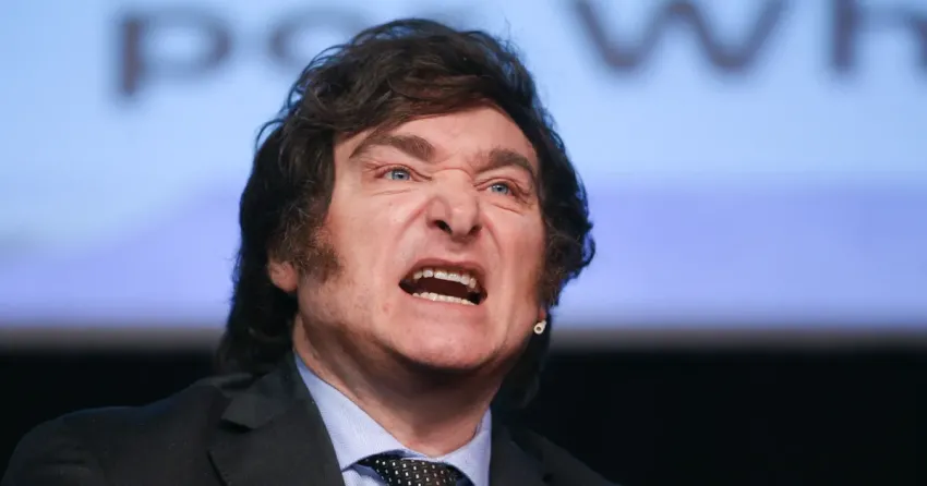 El presidente Javier Milei apuntó contra la UBA por adoctrinamiento y denunció persecución a libertarios