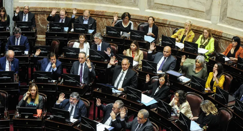 El bloque de la Libertad Avanza presentará un proyecto para frenar los aumentos de los senadores nacionales