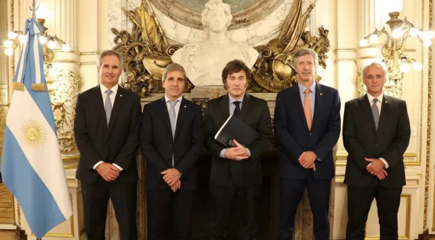 Milei anunció superávit fiscal en el primer trimestre del año: «Este milagro económico responde a la motosierra»