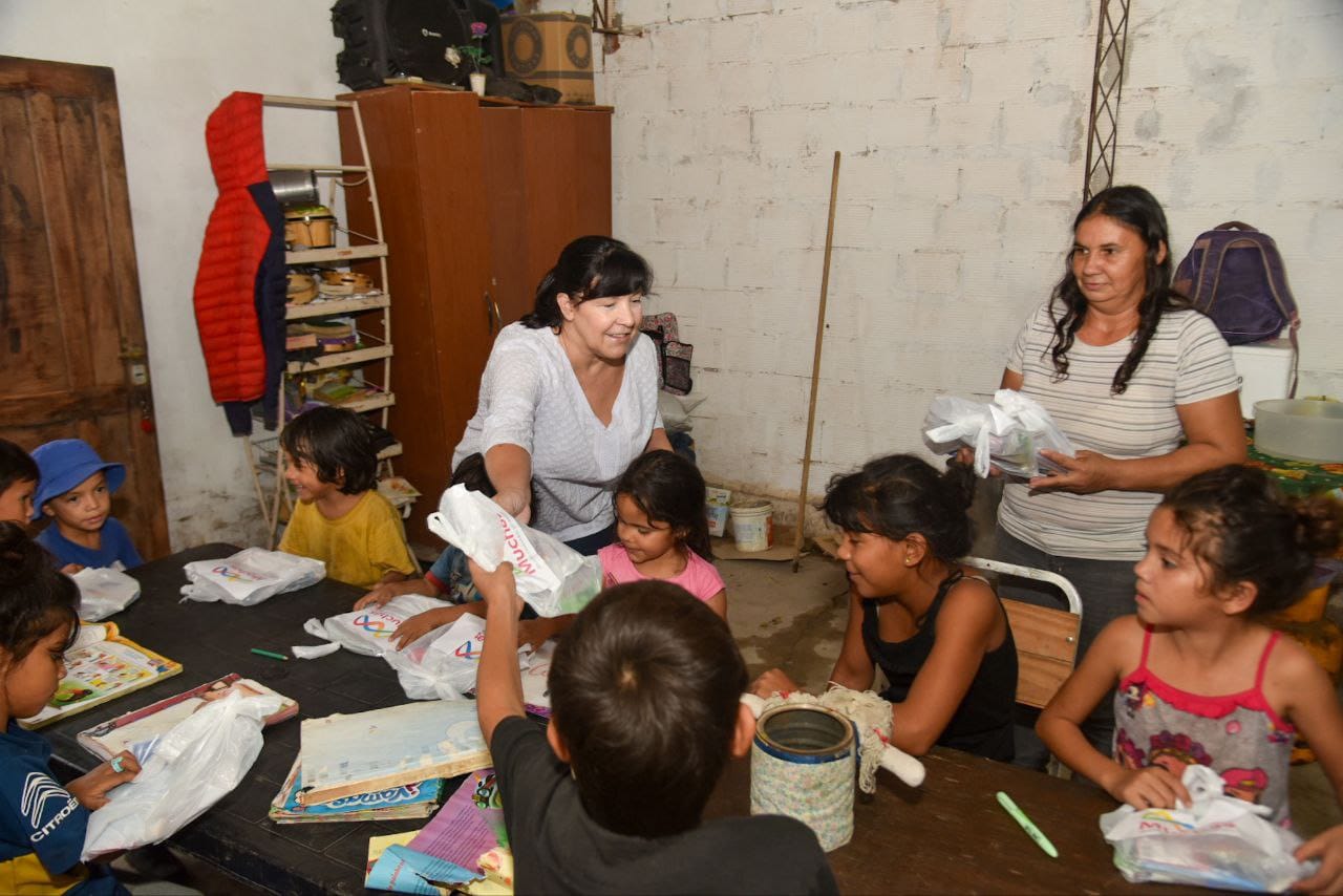 La fundación Muchas continúa asistiendo a merenderos de Resistencia