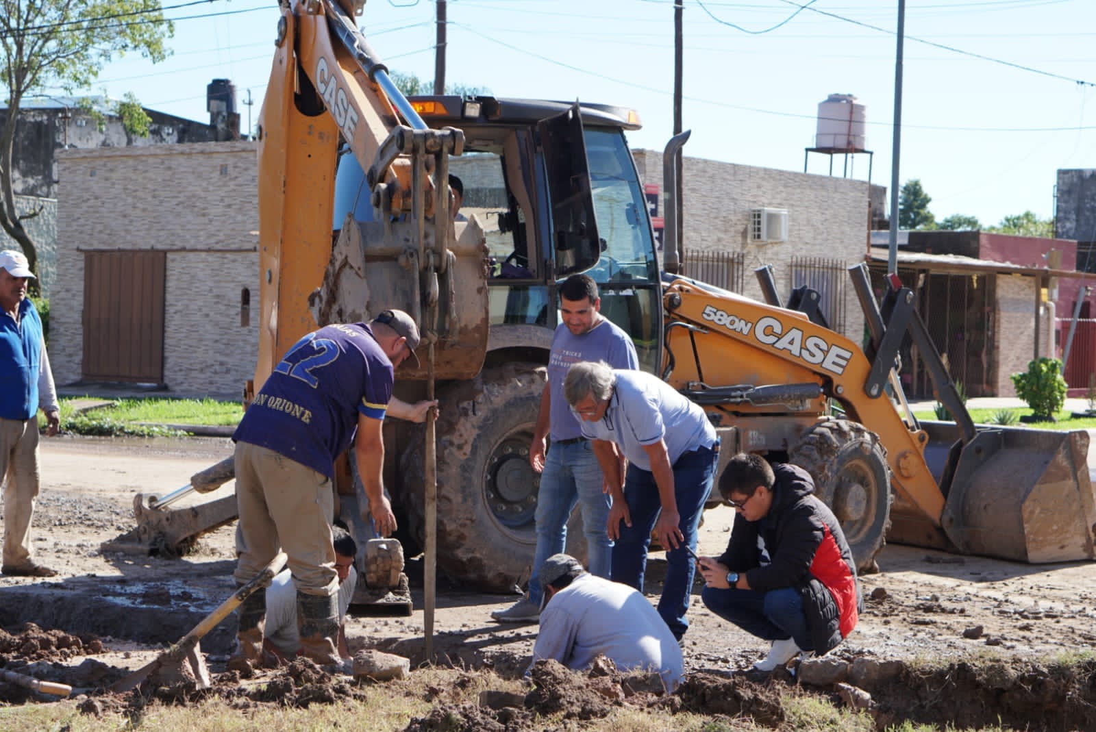 La Municipalidad de Barranqueras realiza un canal pluvial en las calles Don Orione y Colonizadores