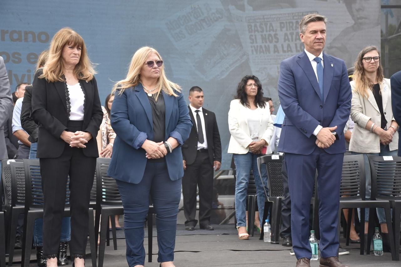 Legisladores acompañaron los homenajes a soldados caídos y veteranos de guerra a 42 años de Malvinas