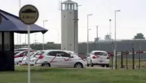 Investigan torturas en una cárcel de Córdoba: encontraron a un preso muerto con golpes y atado a una cama