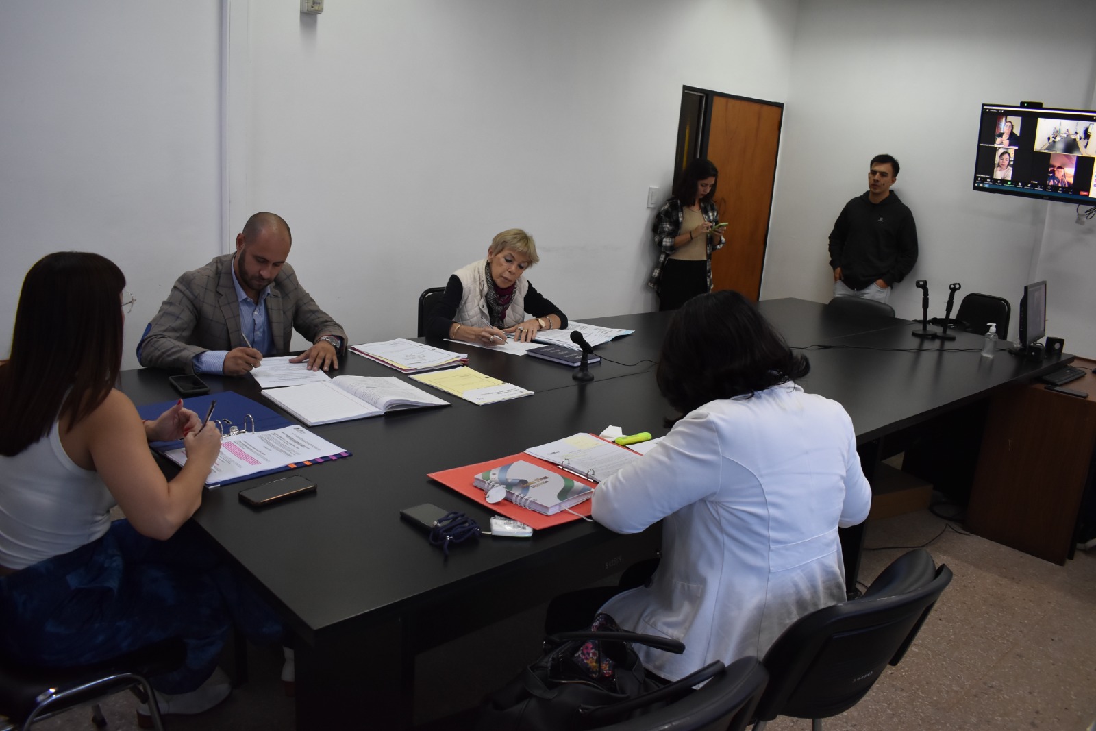 Analizan proyectos para modificar el reglamento interno de la Legislatura