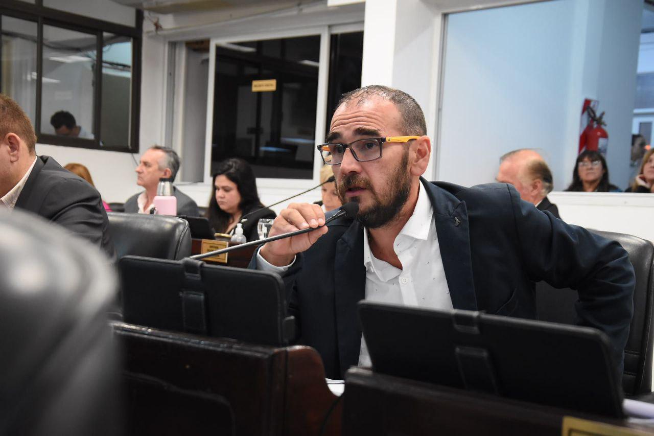 Bacileff propone dejar sin efecto las fotomultas