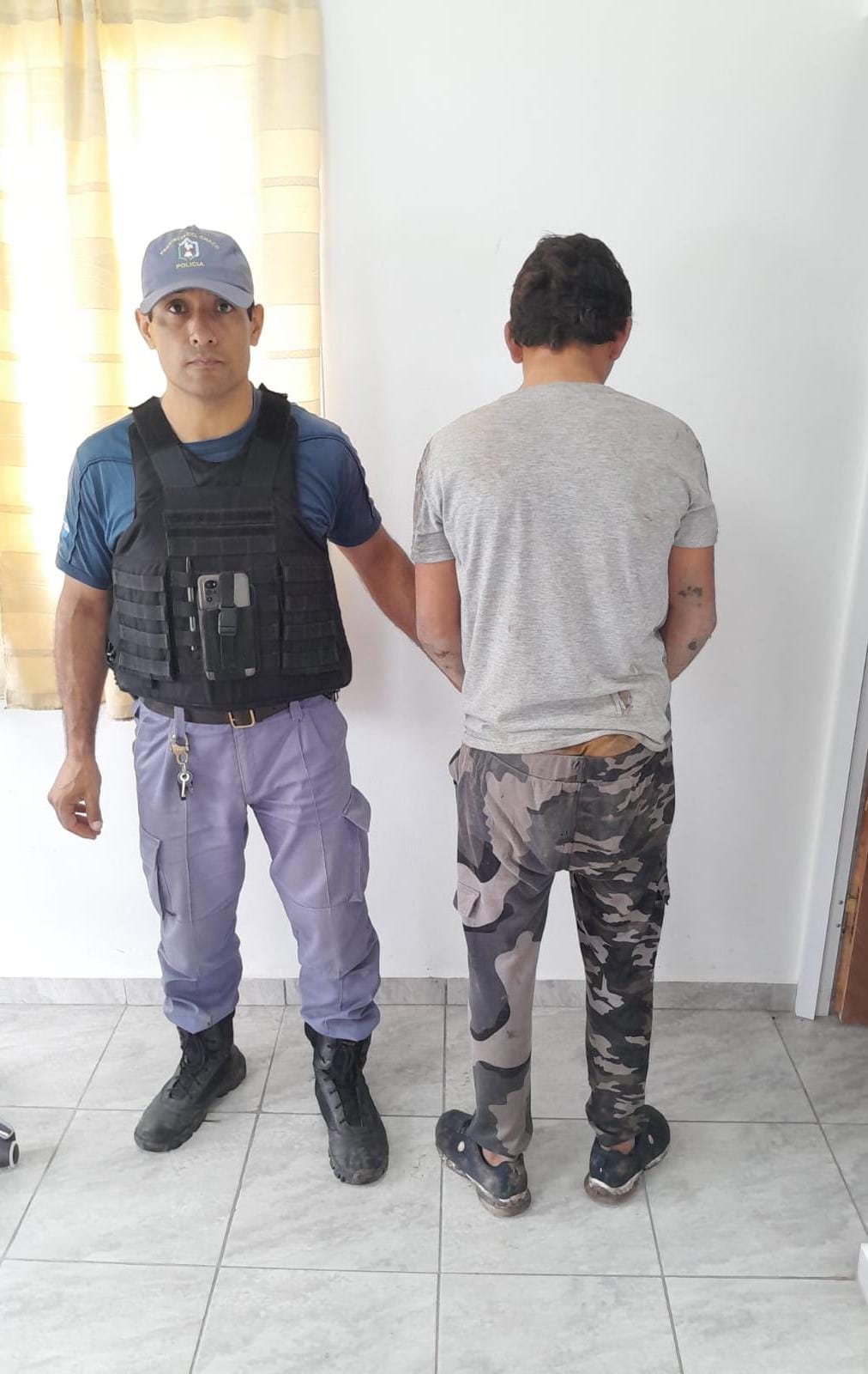 Intentó irse sin pagar y terminó detenido