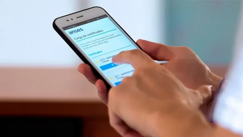 Quisieron robarle y terminó estafando a los ladrones por WhatsApp