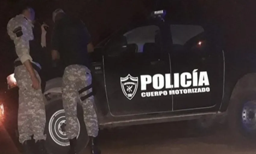 Vecinos retuvieron a dos menores que habían robado un celular hasta que la policía llegó a detenerlos