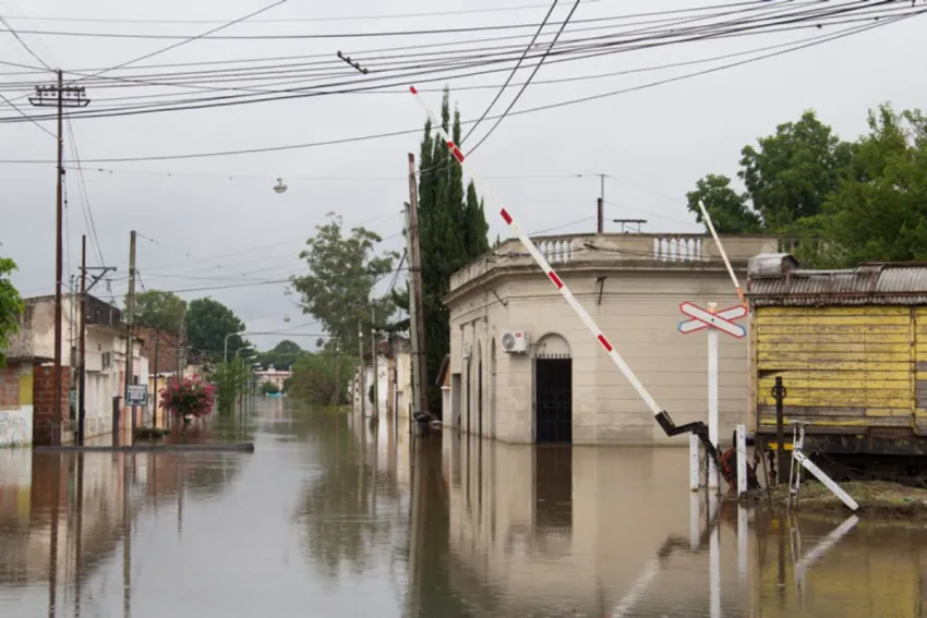 Crecida del Río Uruguay en Entre Ríos: más de 500 personas evacuadas en Concordia y sigue el alerta