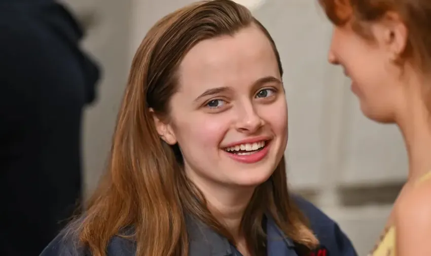 Una de las hijas de Brad Pitt y Angelina Jolie dejó de usar su apellido paterno