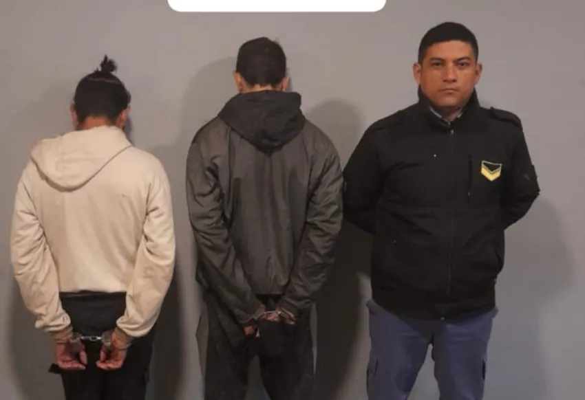 Reconoció a los ladrones que dos días antes lo asaltaron en su kiosco y él mismo los atrapó