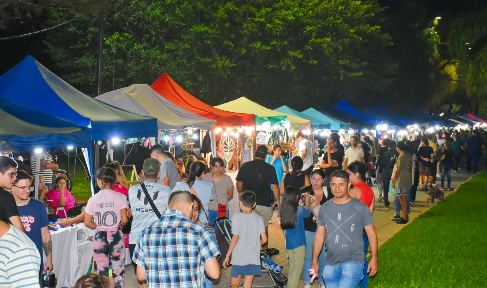 El municipio de Resistencia organizó una nueva feria de emprendedores