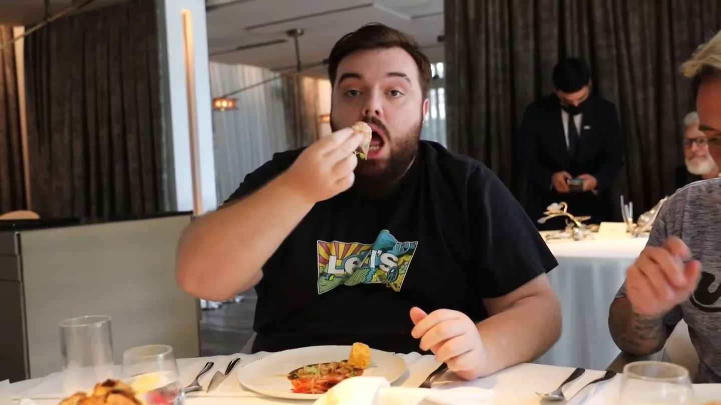 El pedido desesperado de Ibai, el amigo de Messi, tras ser internado por comer picante en México