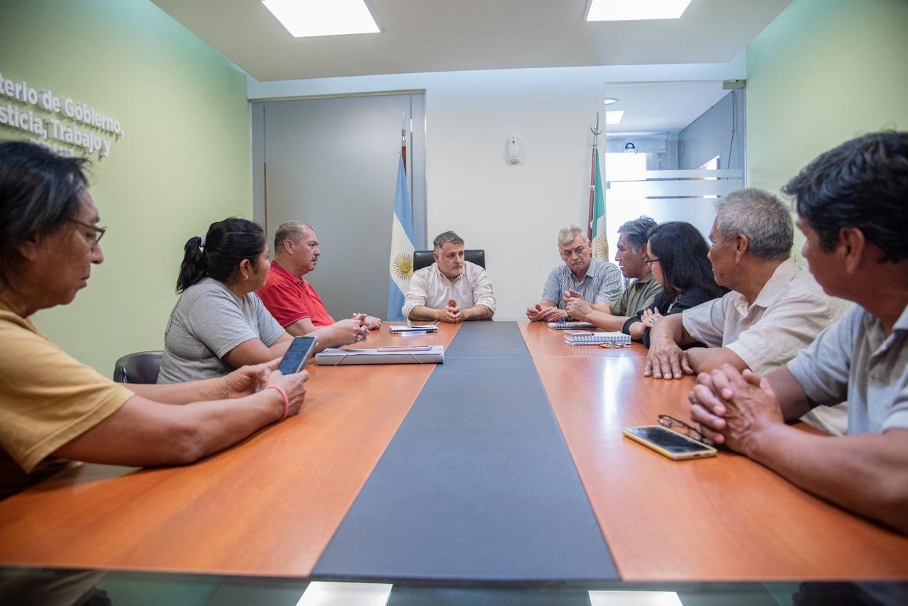 Gobierno se reunió con los representantes del Instituto del Aborigen Chaqueño