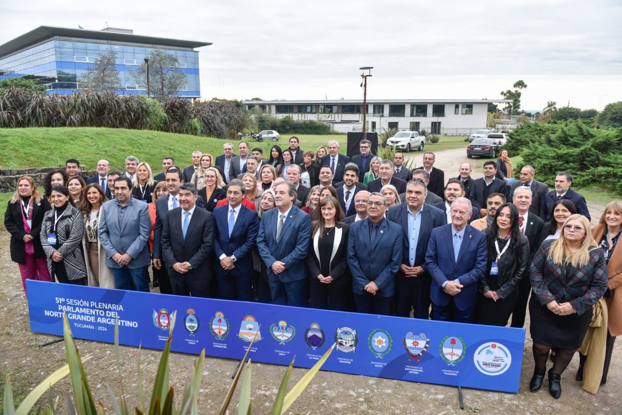 Tucumán: la vicegobernadora Schneider acompañó el 51º Encuentro del Parlamento del Norte Grande