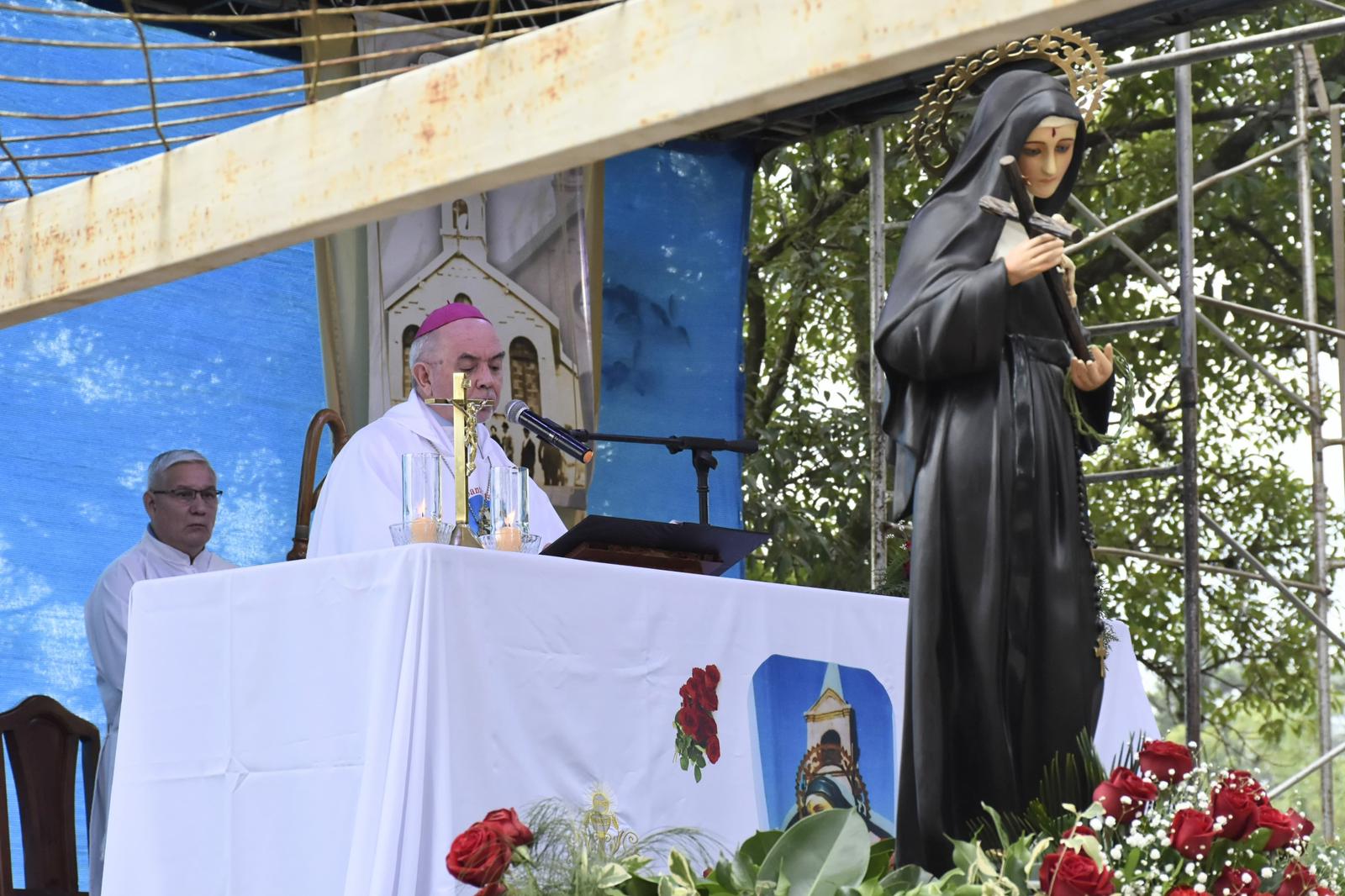 Puerto Tirol: Zdero acompañó la multitudinaria celebración de Santa Rita de Casia