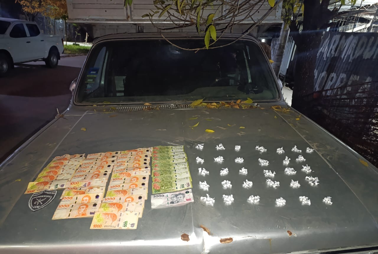 Resistencia: aprehendieron a un hombre con dinero y cocaína