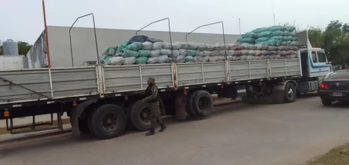 Pampa del Infierno: secuestraron 14 toneladas de carbón transportados de manera ilegal