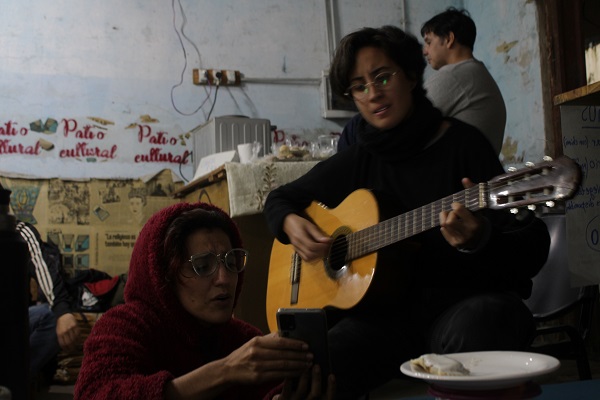 Este domingo, el Patio Solidario abre sus puertas con feria y propuestas artísticas