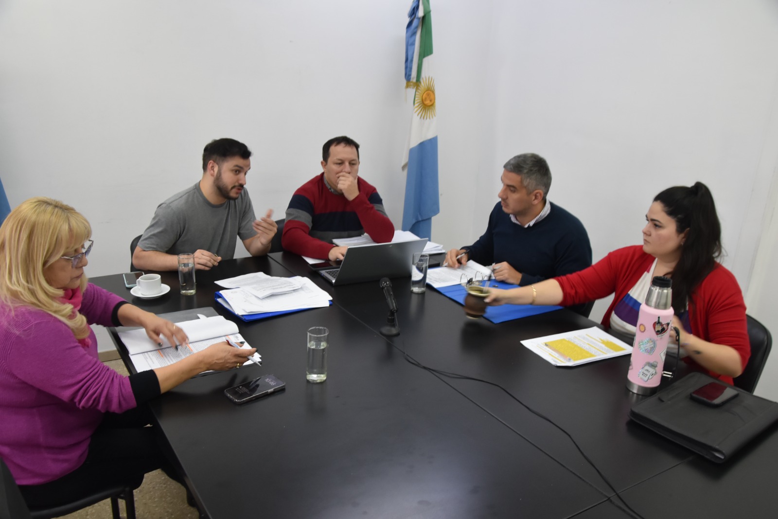 Se trata en comisión el proyecto de Ley para establecer un programa de acceso universal, seguro y eficiente a los servicios públicos esenciales