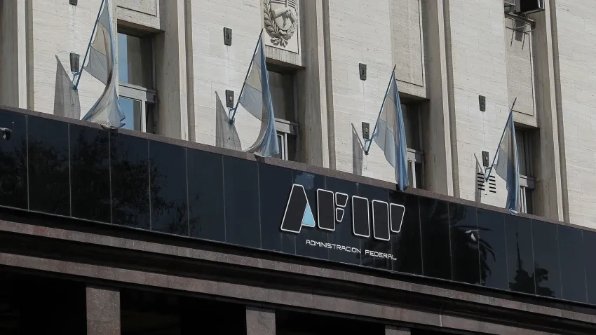 La Oficina Anticorrupción extendió el plazo para que funcionarios presenten en AFIP su declaración jurada