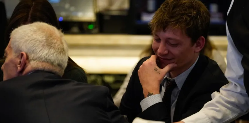 El Gobierno analiza dividir la AFI en tres agencias