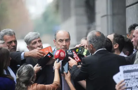 Ley Bases: Francos se reunió con Diputados y comenzó la negociación por los cambios