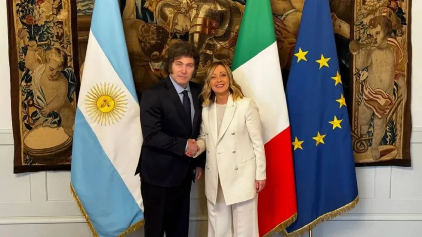 Milei llegó a Italia para participar en la cumbre del G7