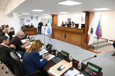 En Chaco se prohíbe por ley que terceros sean intermediarios de ayudas sociales