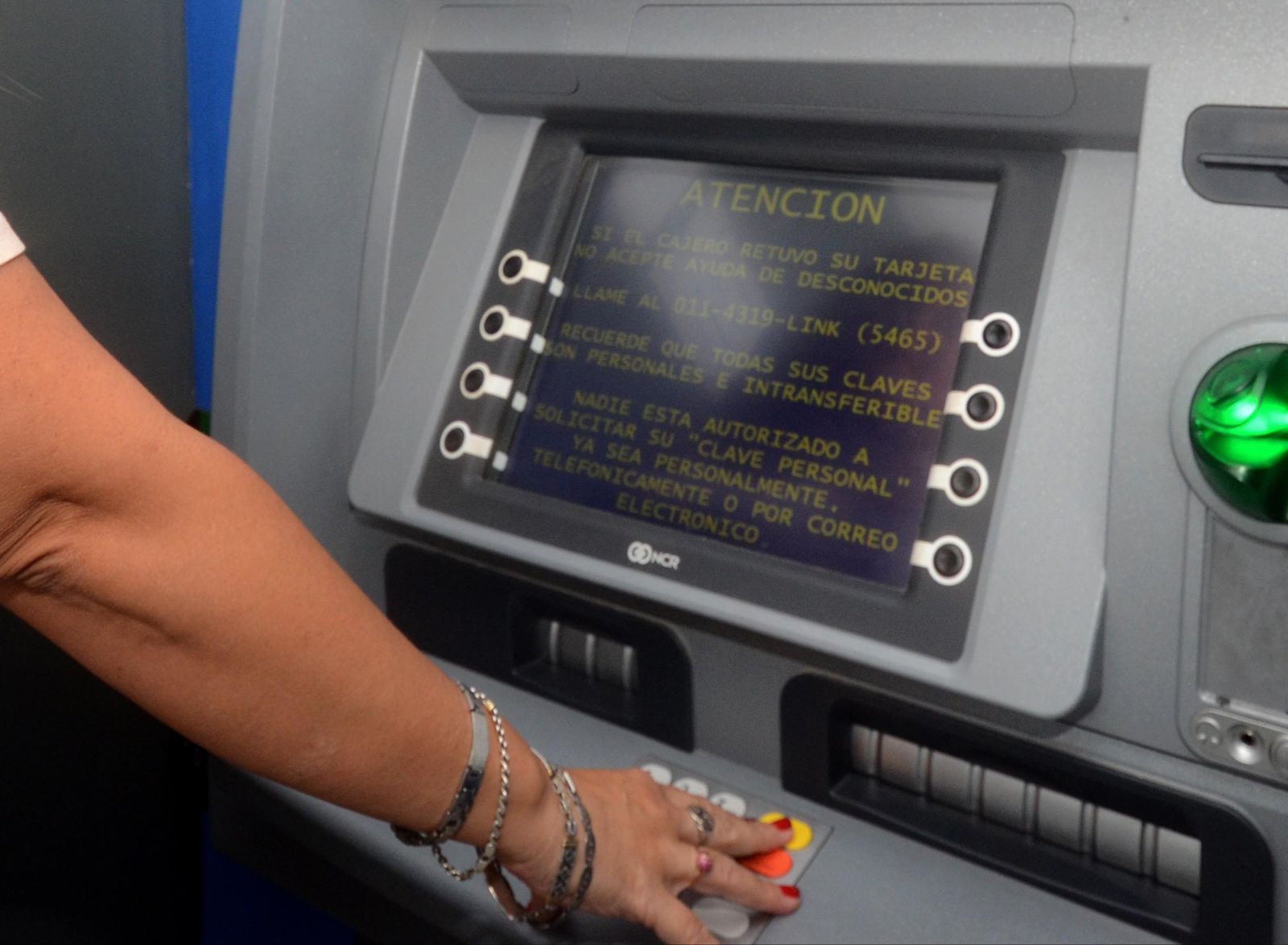 Previo al Día del Padre, el gobierno provincial comienza a pagar hoy el aguinaldo