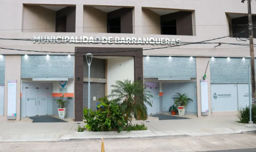 Los empleados municipales de Barranqueras cobrarán hoy el refrigerio con un 16% de aumento