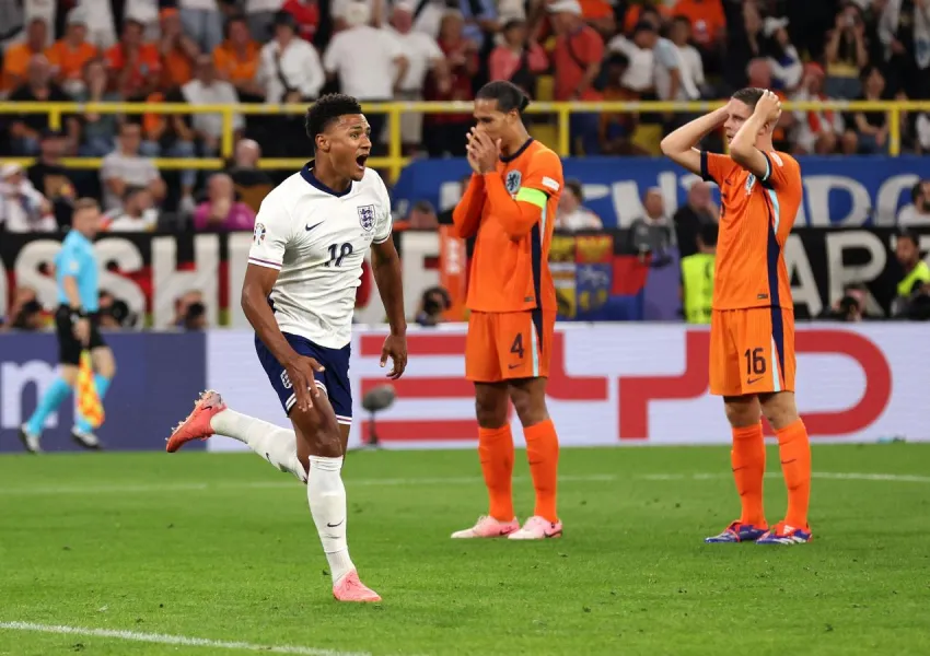 Con un gol agónico, Inglaterra le remontó el partido a Países Bajos y es finalista de la Eurocopa