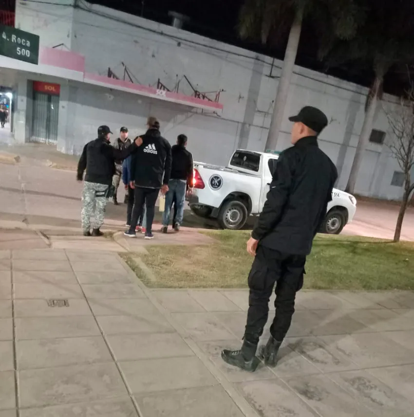 Detuvieron a delincuentes en el Ensanche Sur de Sáenz Peña y recuperaron elementos robados