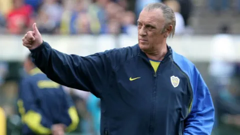 El «Coco» Basile se encuentra estable: conocé los síntomas de la demencia vascular