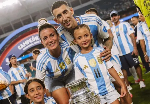 «En mi corazón siempre vas a ser el mejor»: la emotiva carta que escribió la hija mayor de Di María