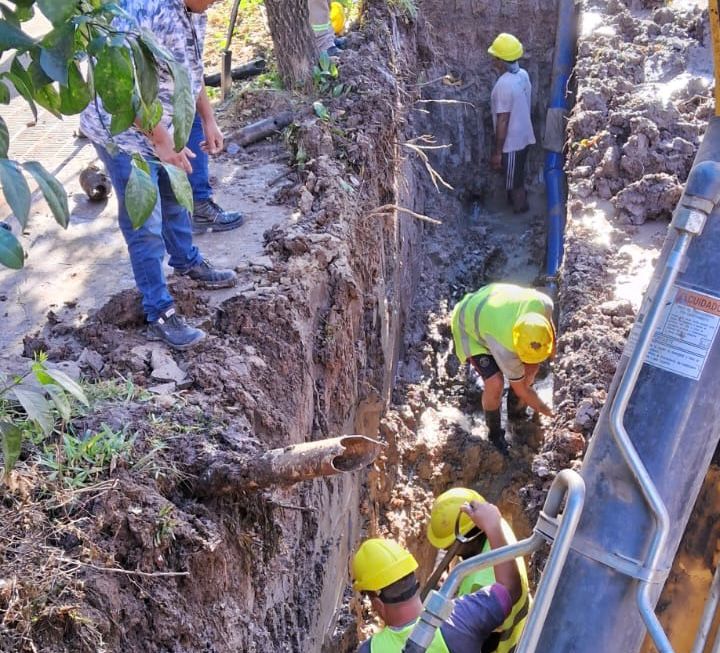 Resistencia: se realizaron múltiples reparaciones de cañerías para brindar un mejor servicio de agua potable