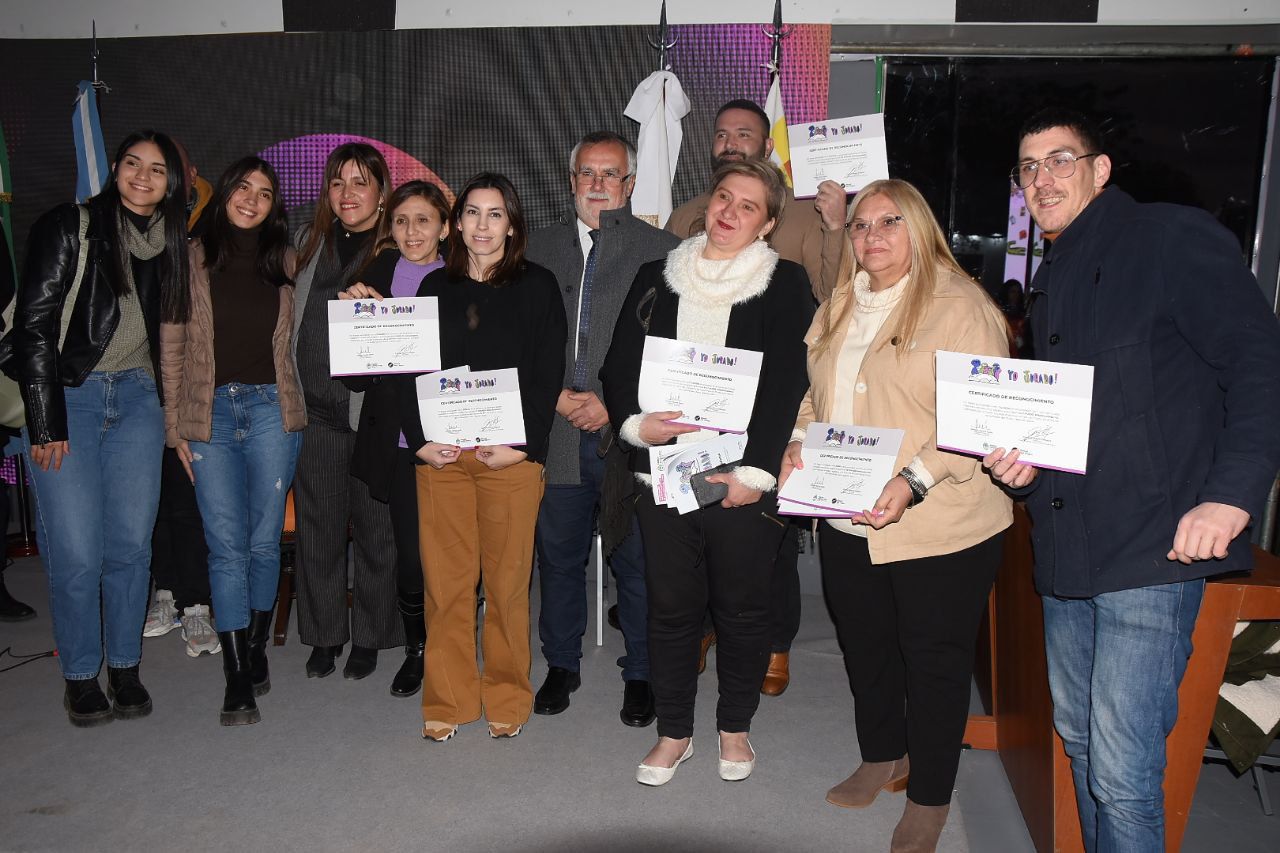 Con un simulacro de un juicio por jurados, la Legislatura inauguró su ciclo de actividades en la Bienal Internacional de Esculturas 2024