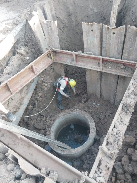 Sameep reemplazó cañería obsoleta de cloacas para mejorar el servicio en el Güiraldes y Villa Libertad