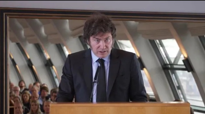 Milei criticó el aumento de la dieta de los senadores